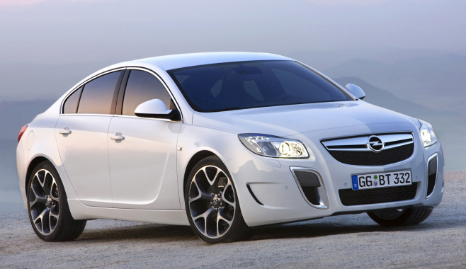 Recenzie Opel Insignia (2008)